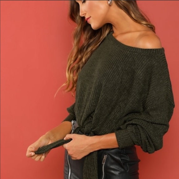 Super cute Ribbed Loose Fit Oversized Shirt w/ties - Picture 2 of 8